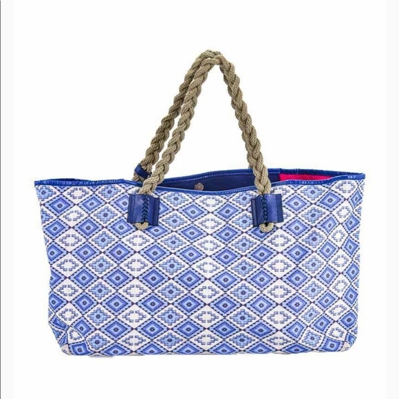 Theodora & Callym for Stuart Weizmann blue printed beach bag with pouch. - Picture 2 of 11